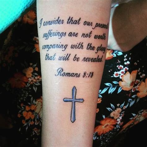 tatuajes de dios para mujeres